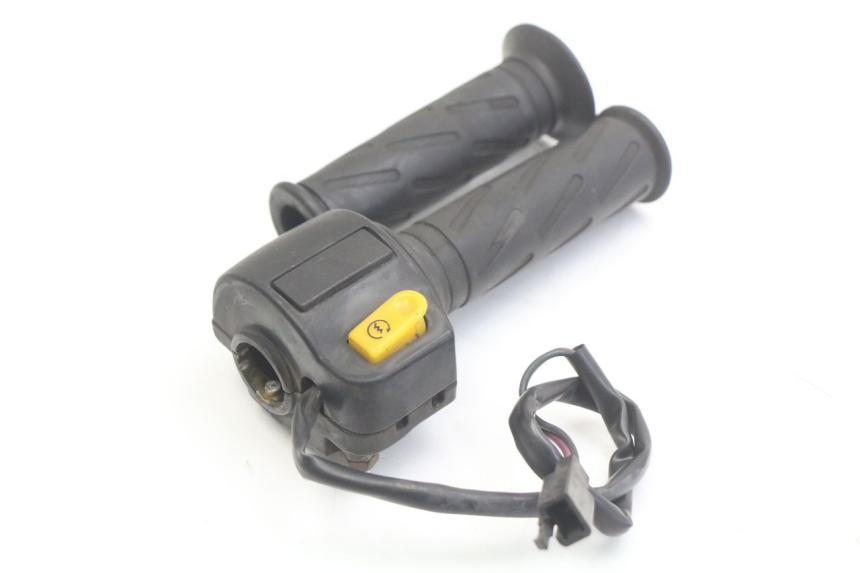 photo de RECHTS SCHALTER PEUGEOT VIVACITY 125 (2010 - 2017)