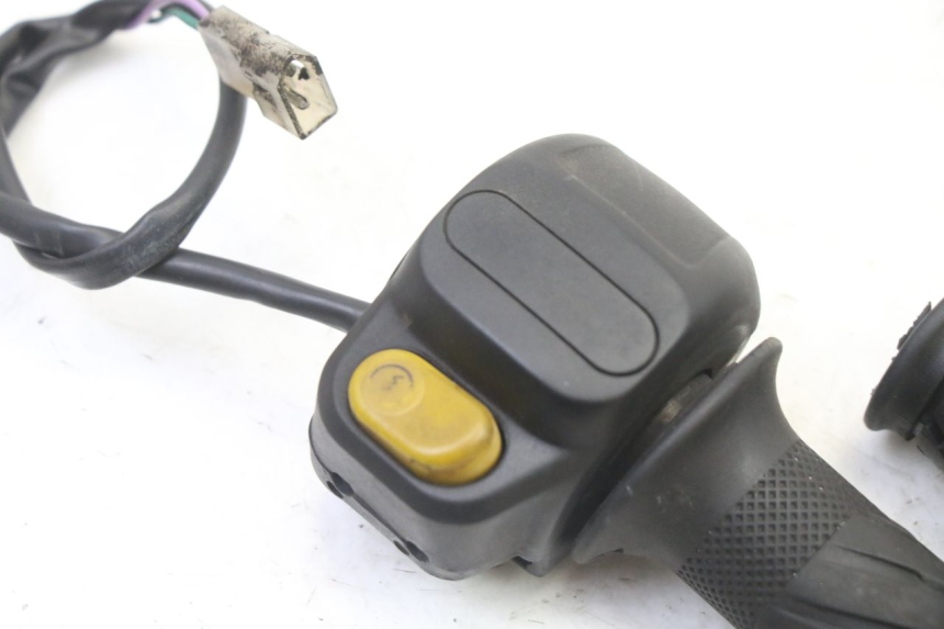 photo de RECHTER LENKERHEBEL PEUGEOT VIVACITY 50 (2004 - 2009)