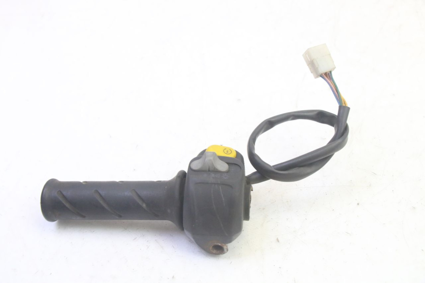 photo de RECHTS SCHALTER PEUGEOT VIVACITY 100 (1999 - 2008) - Alternative Perspektive