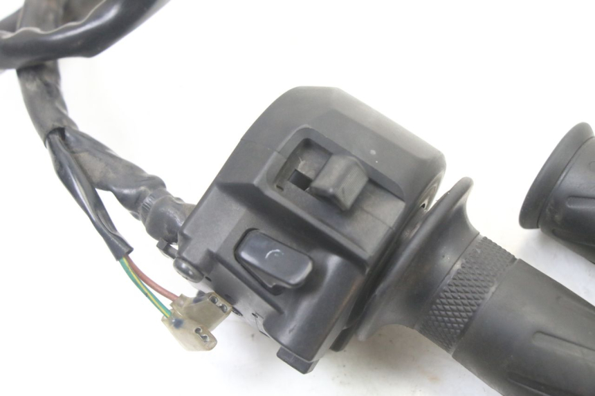 photo de RECHTER LENKERHEBEL YAMAHA X-MAX XMAX 125 (2010 - 2014)