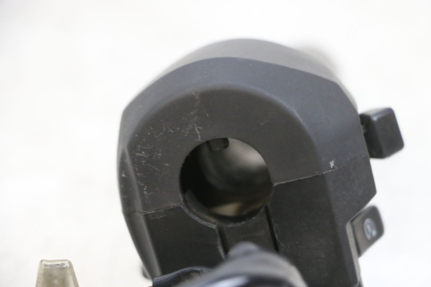 photo de RECHTER LENKERHEBEL YAMAHA X-MAX XMAX 125 (2010 - 2014)