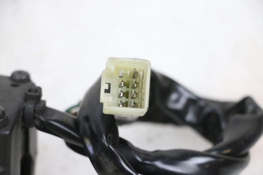 photo de RECHTER LENKERHEBEL YAMAHA X-MAX XMAX 125 (2010 - 2014)