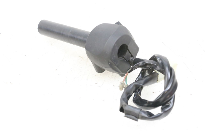 photo de RECHTER LENKERHEBEL YAMAHA X-MAX XMAX 125 (2010 - 2014)