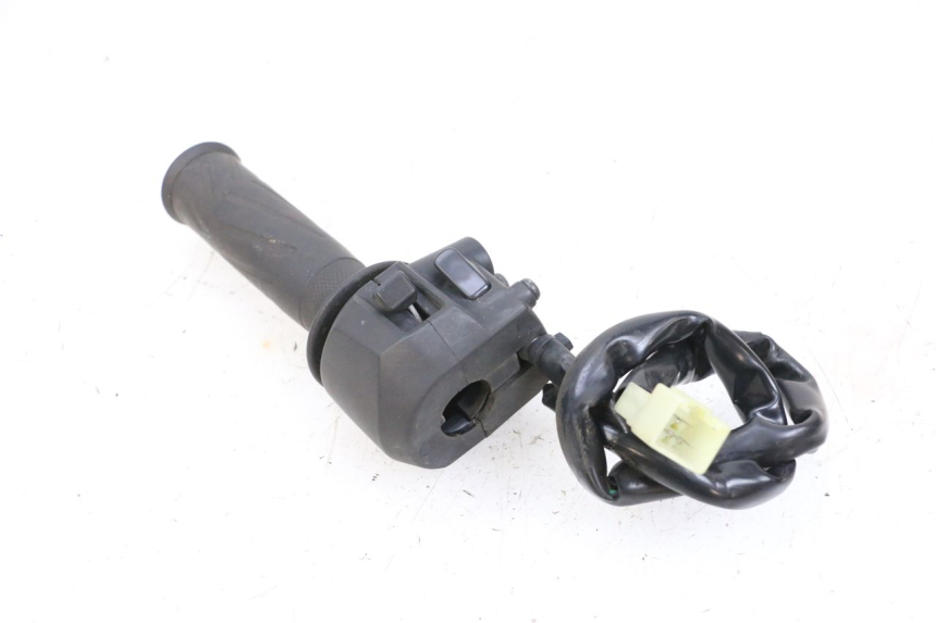 photo de RECHTER LENKERHEBEL YAMAHA X-MAX XMAX 125 (2010 - 2013) - Details der Befestigungspunkte