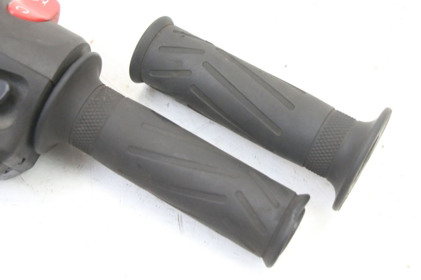 photo de RECHTS SCHALTER YAMAHA FZ6 FAZER S2 600 (2007 - 2011)