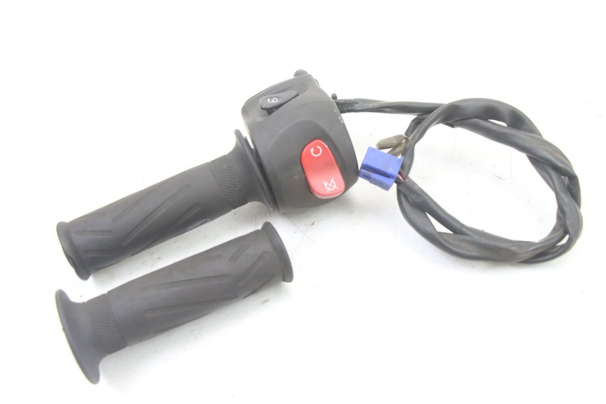 photo de RECHTS SCHALTER YAMAHA FZ6 FAZER S2 600 (2007 - 2011)