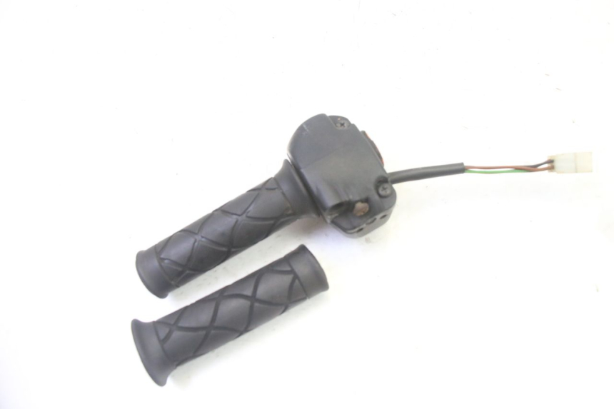 photo de RECHTER LENKERHEBEL YAMAHA YP MAJESTY 125 (2007 - 2010)