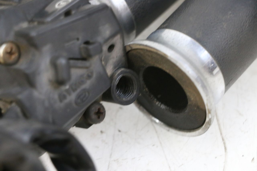 photo de RECHTS SCHALTER KYMCO ZING 125 (1997 - 2003) - Gesamtansicht des Produkts