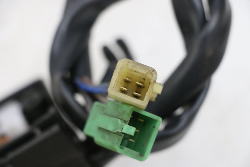 photo de RECHTS SCHALTER KAWASAKI ZR 7 750 (1999 - 2001) - Detailansicht des Bauteils