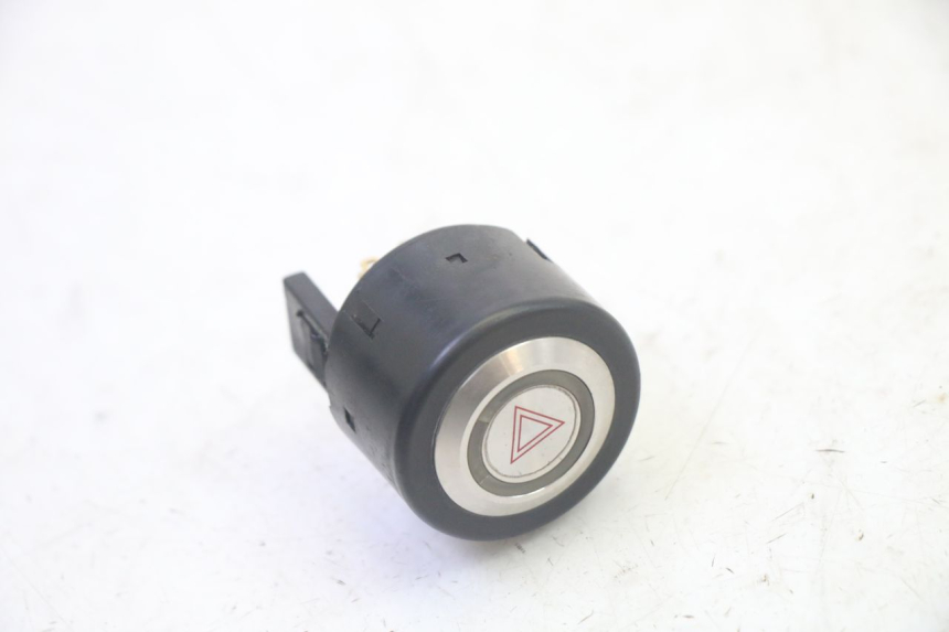 photo de WARNBLINKER SCHALTER ADIVA AD3 300 (2014 - 2020)