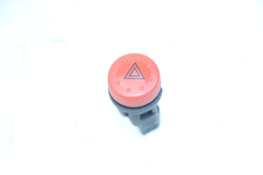 photo de WARNBLINKER SCHALTER PIAGGIO MP3 LT 300 (2010 - 2016)