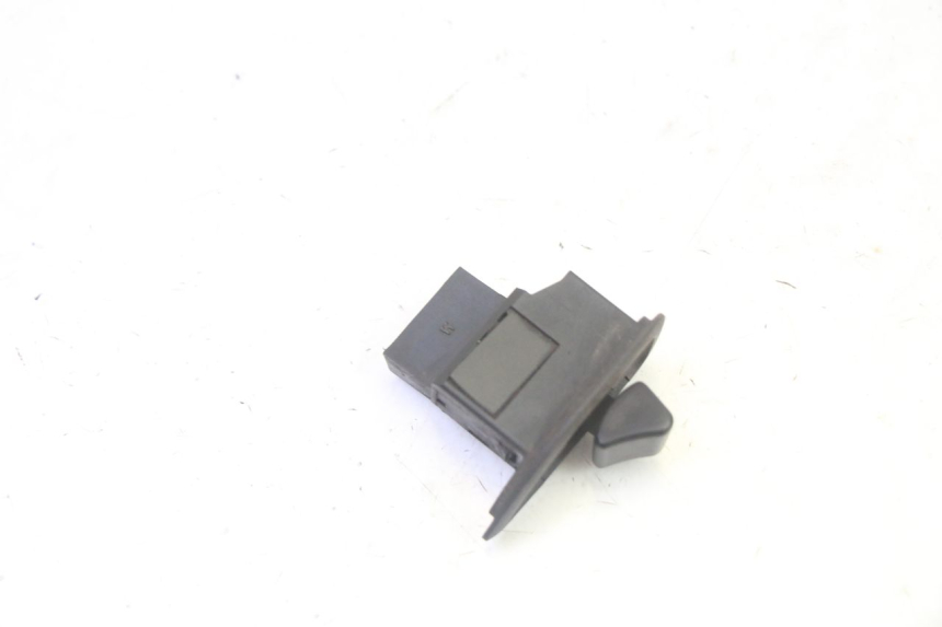 photo de BLINKER- UND WARNBLINKHEBEL PIAGGIO XEVO - X EVO 125 (2007 - 2016)