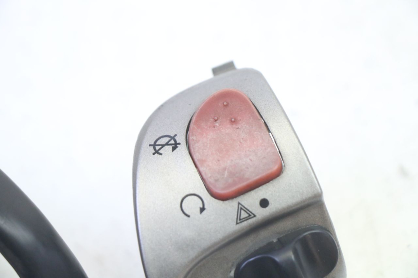 photo de LINKS SCHALTER QUADRO 4 4D 350 (2015 - 2018)