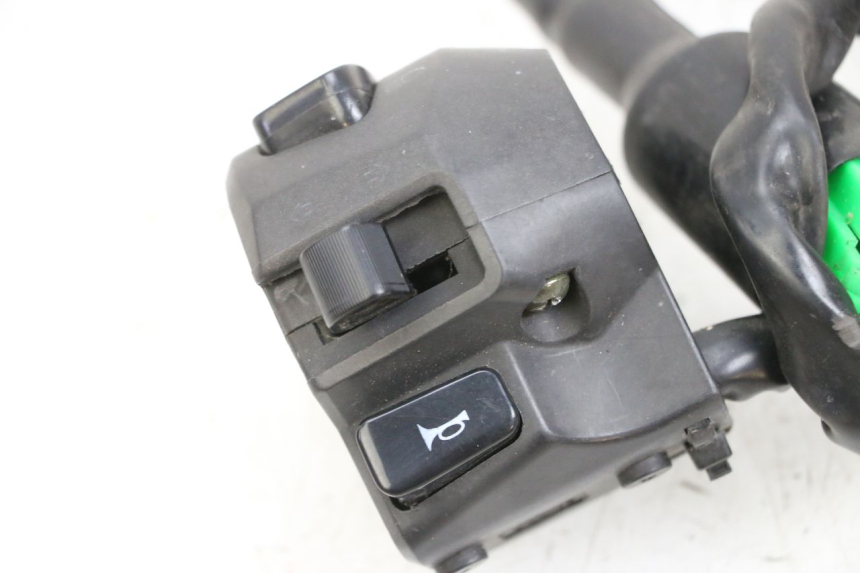 photo de LINKS SCHALTER MAG POWER BOMBERS 4T 50 (2016 - 2026) - Geprüftes Gebrauchtteil