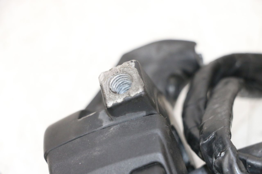 photo de LINKS SCHALTER MBK BOOSTER SPIRIT NAKED 50 (2004 - 2017) - Kennzeichnungen und Originalreferenzen