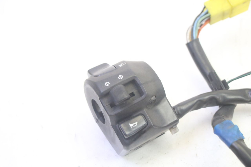 photo de LINKER LENKER SUZUKI BURGMAN 125 (2007 - 2014) - Detailansicht des Bauteils