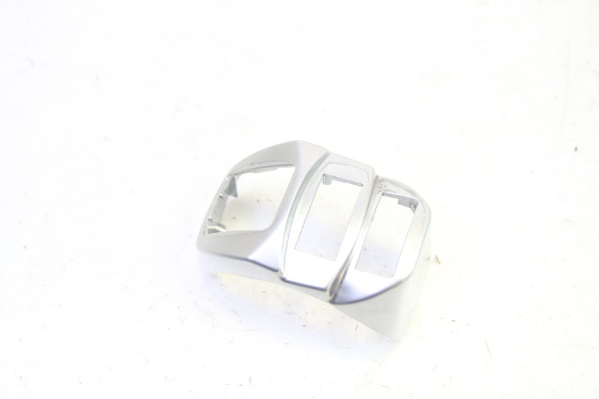 photo de LINKS SCHALTER PEUGEOT DJANGO 4T 50 (2014 - 2019) - Zoom auf Gebrauchszustand