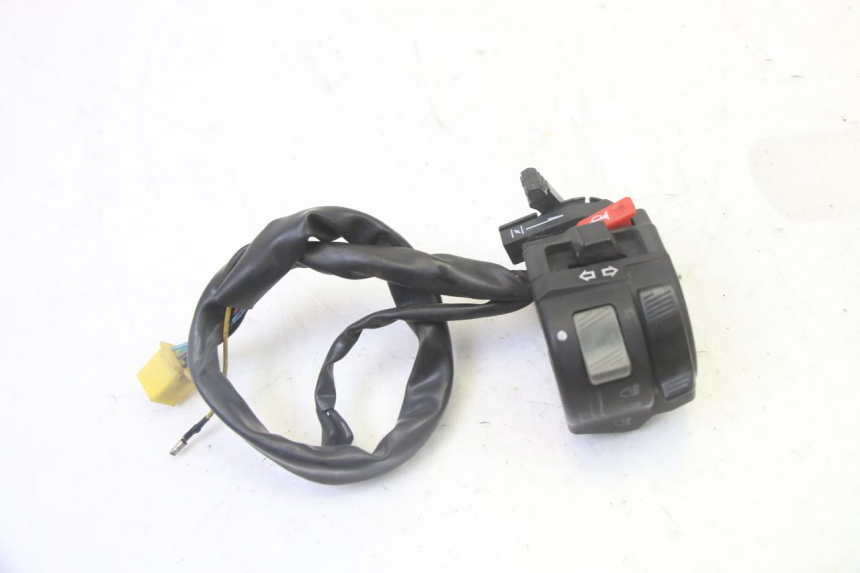 photo de LINKS SCHALTER STAHO FH 50 (2018 - 2019)