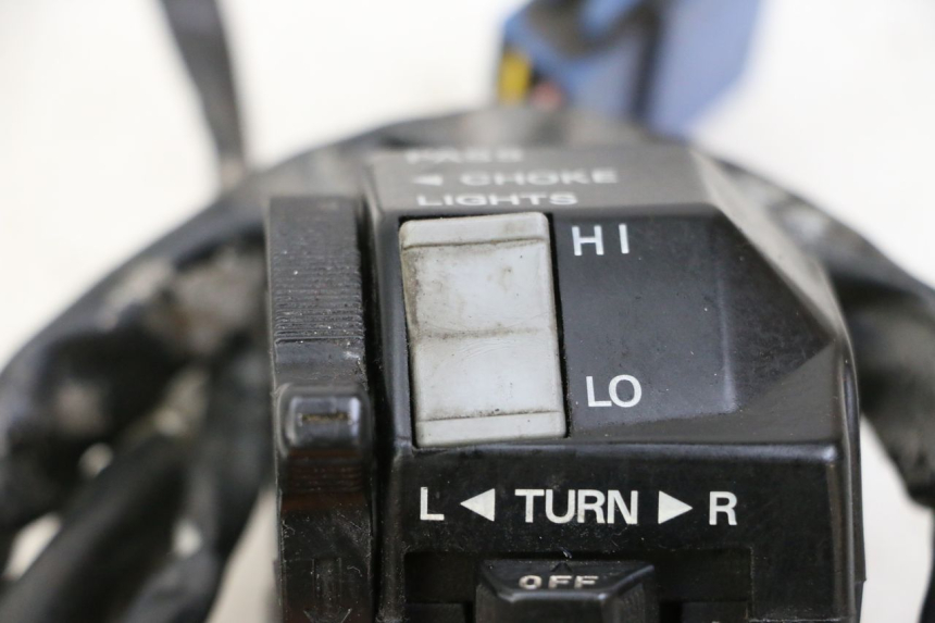 photo de LINKS SCHALTER YAMAHA FJ 36Y 1100 (1984 - 1985)