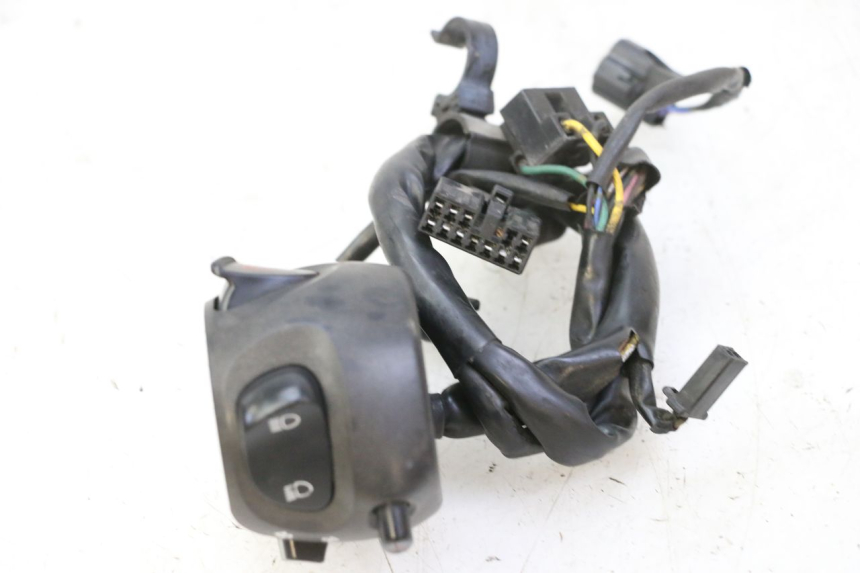 photo de LINKS SCHALTER YAMAHA FZ6 N FAZER 600 (2004 - 2006)