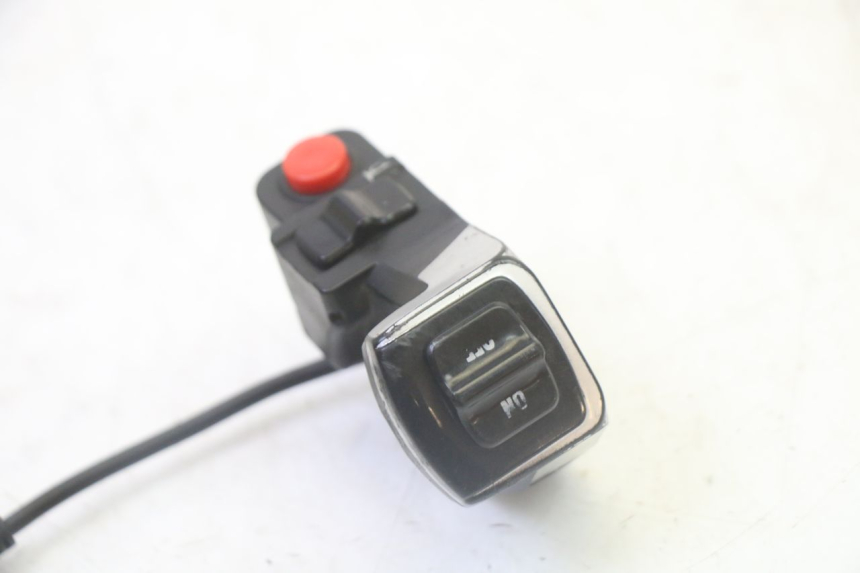 photo de LINKS SCHALTER HITWAY H5 1