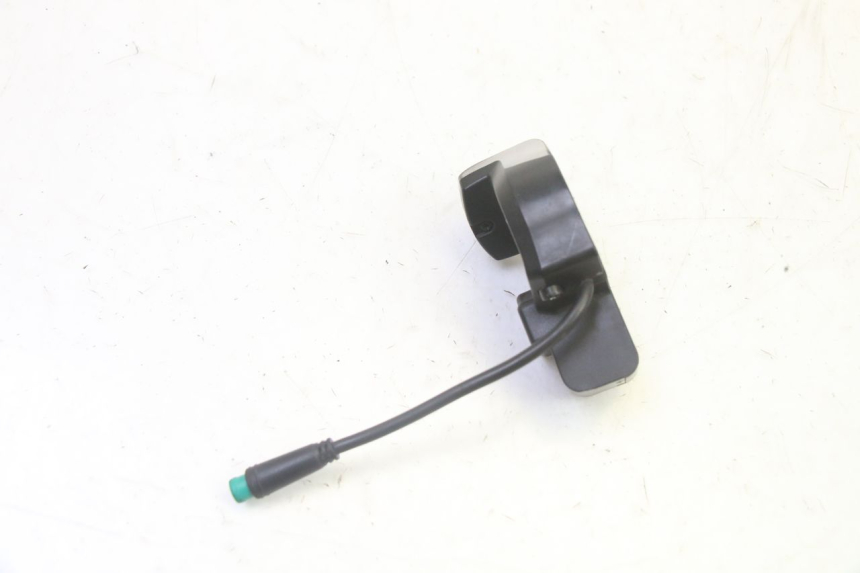 photo de LINKS SCHALTER HITWAY H5 1