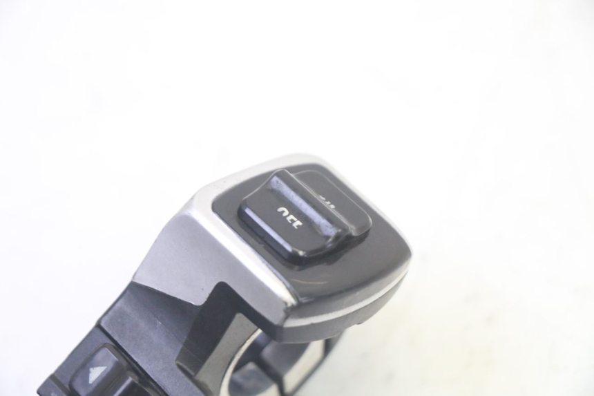 photo de LINKS SCHALTER HITWAY H5 1