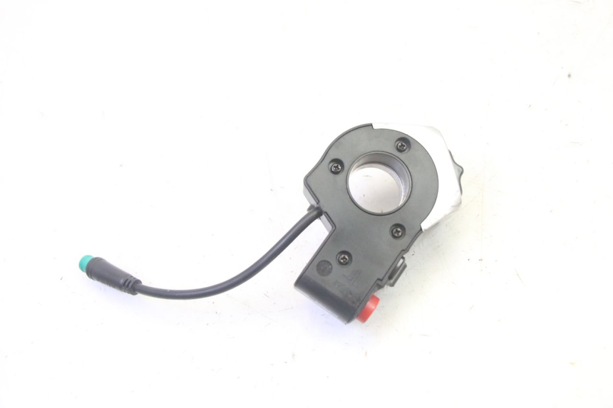 photo de LINKS SCHALTER HITWAY H5 1