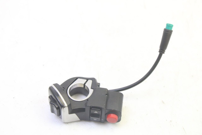 photo de LINKS SCHALTER HITWAY H5 1