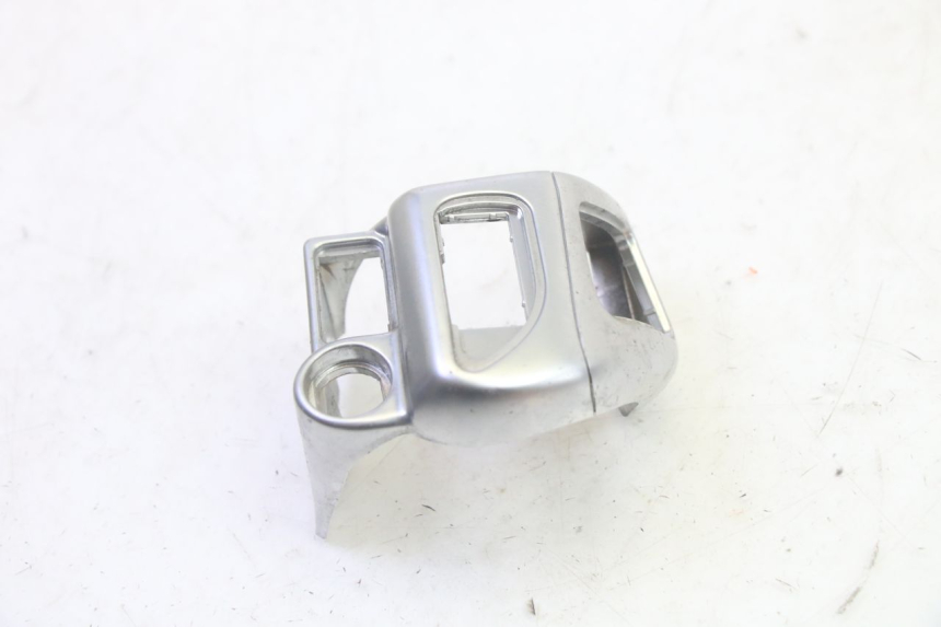 photo de LINKS SCHALTER PIAGGIO MP3 HPE 350 (2018 - 2020) - Zoom auf Gebrauchszustand