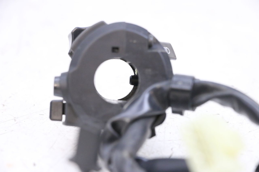 photo de LINKS SCHALTER YAMAHA MT-07 MT07 ABS 700 (2018 - 2020) - Technische Nahaufnahme