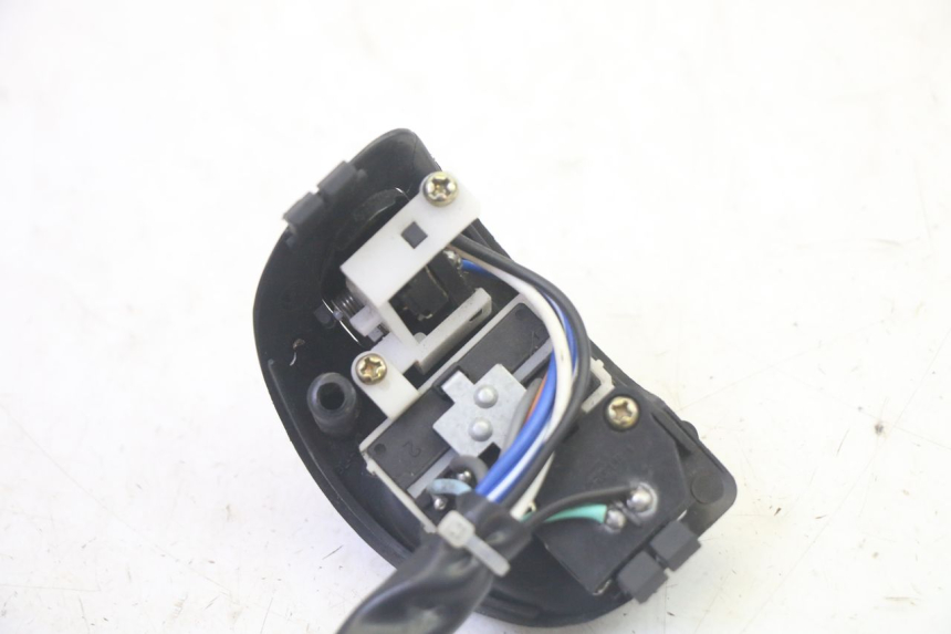 photo de LINKS SCHALTER EFUN PUSA 1 - Gesamtansicht des Produkts