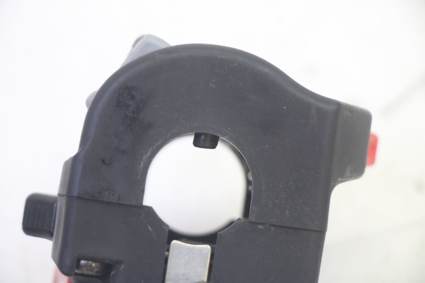 photo de LINKS SCHALTER YAMAHA TDM ABS 900 (2002 - 2014) - Oberflächenzustand und Material