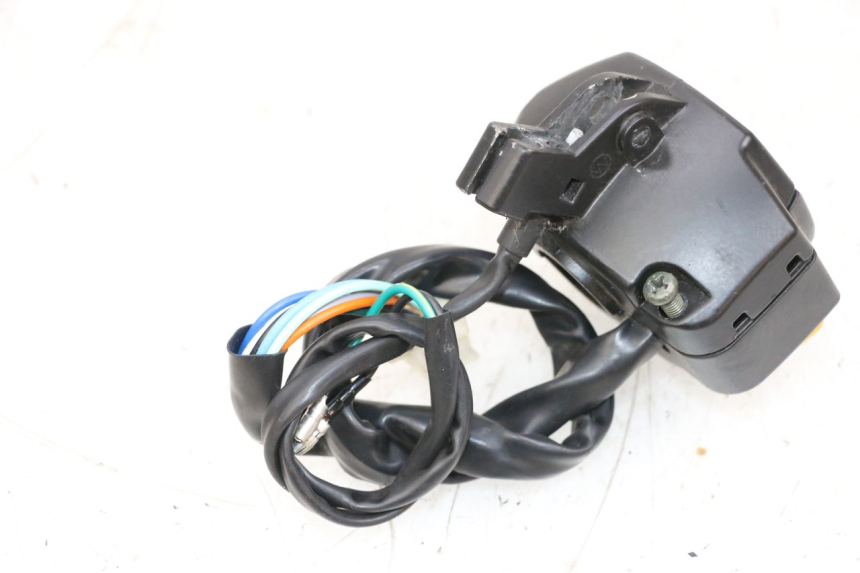 photo de LINKS SCHALTER NECO TEMPO 4T 50 (2022 - 2026) - Zoom auf Gebrauchszustand