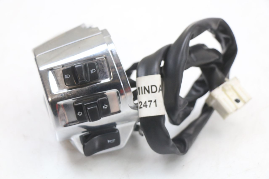 photo de LINKS SCHALTER PIAGGIO VESPA PRIMAVERA 4T 50 (2021 - 2024)