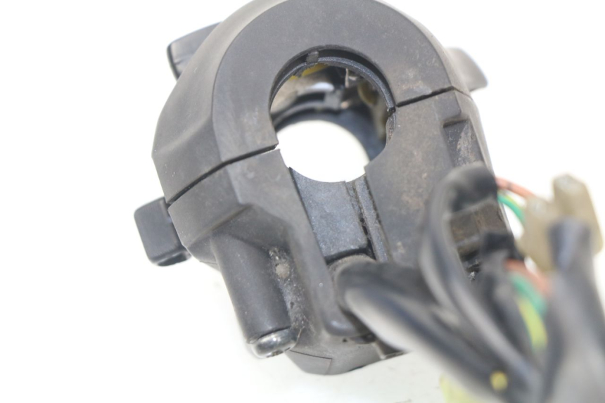 photo de LINKS SCHALTER YAMAHA XMAX X-MAX ABS 125 (2014 - 2016) - Zoom auf Gebrauchszustand