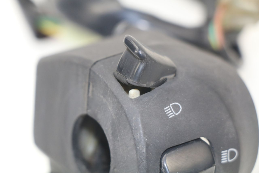 photo de LINKS SCHALTER YAMAHA XMAX X-MAX ABS 125 (2014 - 2016) - Alternative Perspektive