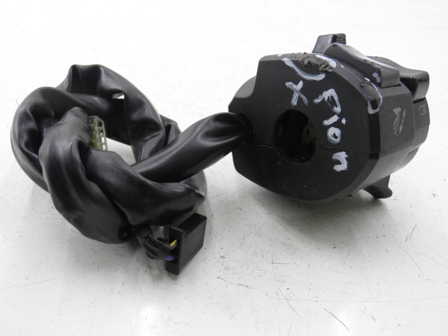 photo de LINKS SCHALTER YAMAHA FJR 1300 (2004 - 2005)