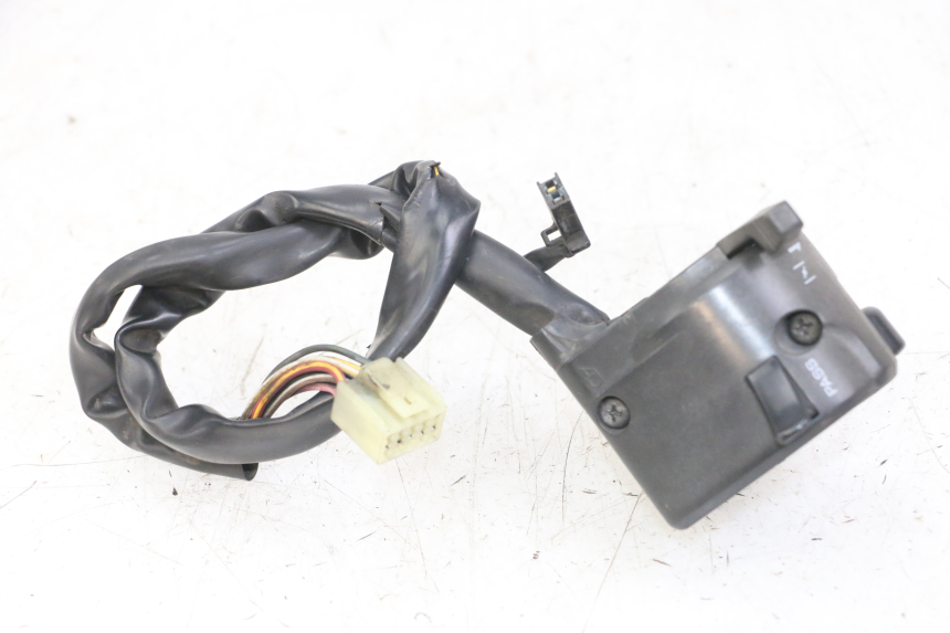 photo de LINKS SCHALTER YAMAHA FZS FAZER 600 (2001 - 2003)