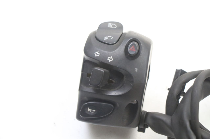 photo de LINKS SCHALTER YAMAHA XJ6 ABS 600 (2008 - 2016)