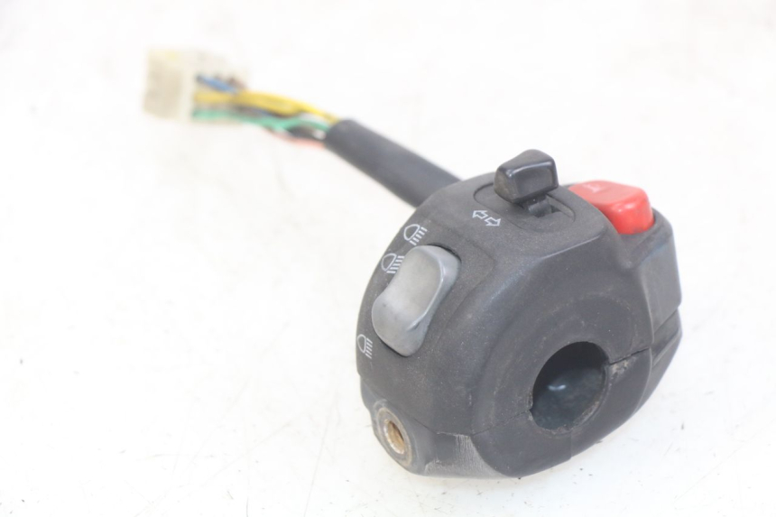 photo de LINKS SCHALTER YAMAHA YP MAJESTY 125 (2007 - 2010)