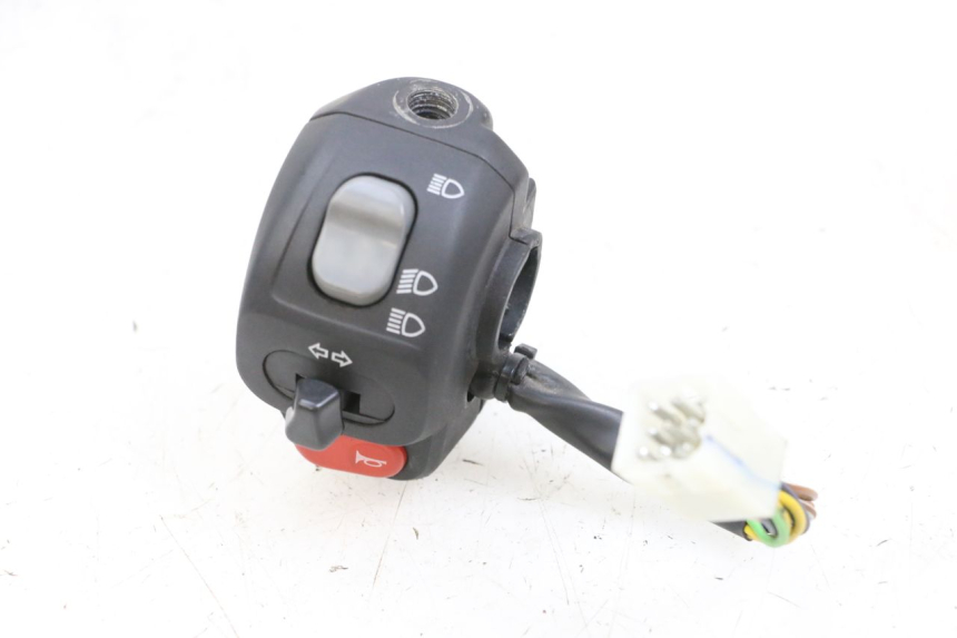 photo de LINKER LENKER YAMAHA YP MAJESTY 125 (2002 - 2006) - Hauptansicht