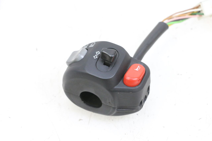 photo de LINKER LENKER YAMAHA YP MAJESTY 125 (2002 - 2006) - Oberflächenzustand und Material