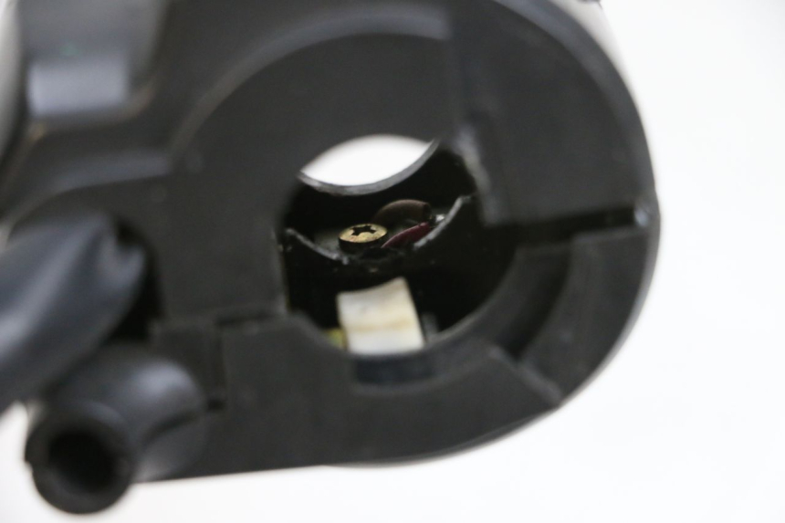 photo de LINKS SCHALTER KAWASAKI ZR 7 750 (1999 - 2001) - Zoom auf Gebrauchszustand