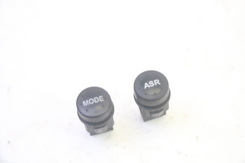 photo de SCHALTER PIAGGIO MP3 500 (2016 - 2018) - Hauptansicht