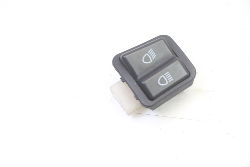 photo de ABBLENDLICHT SCHALTER  MOTRON BREEZY 4T 50 (2021 - 2025)