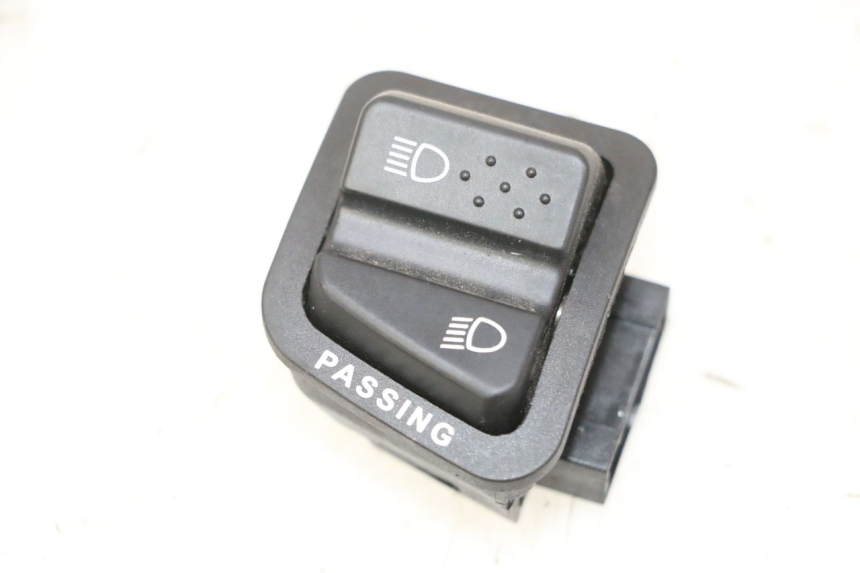 photo de ABBLENDLICHT SCHALTER  PIAGGIO MP3 HPE 310 (2024 - 2025)