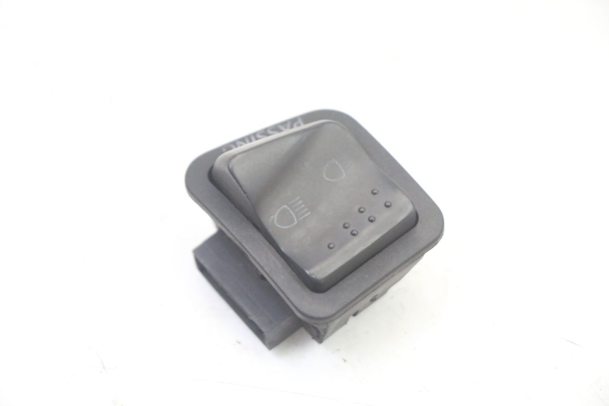 photo de ABBLENDLICHT SCHALTER  PIAGGIO MP3 500 (2011 - 2015)