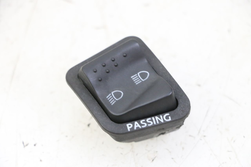 photo de ABBLENDLICHT SCHALTER  PIAGGIO MP3 500 (2014 - 2016)