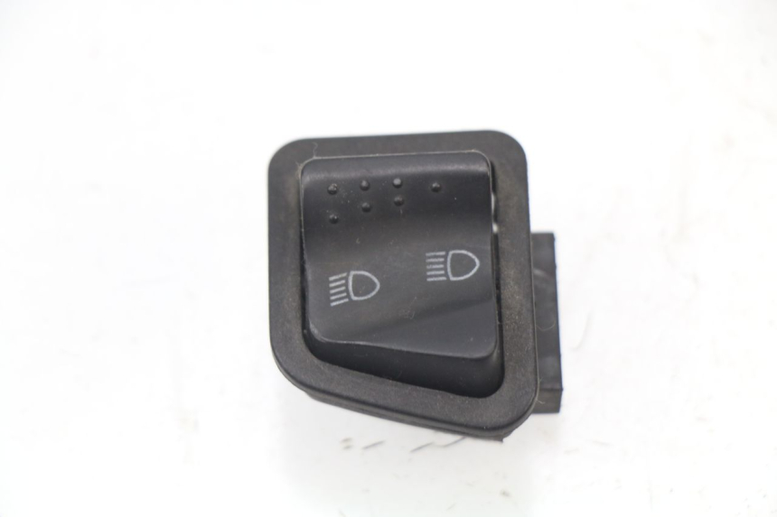 photo de ABBLENDLICHT SCHALTER  PIAGGIO NRG 50 (2004 - 2017)